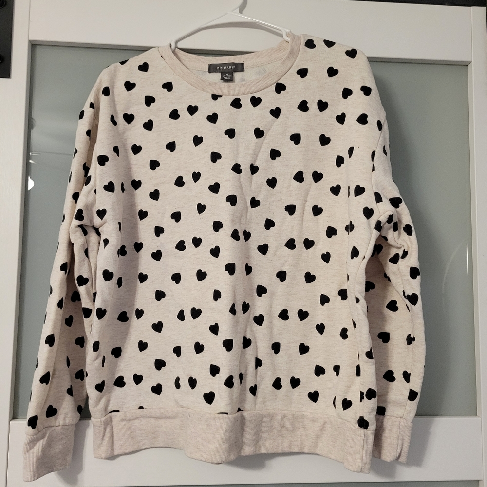 WARM AND COZY SWEETHEART SWEATSHIRT CREAM SZ M